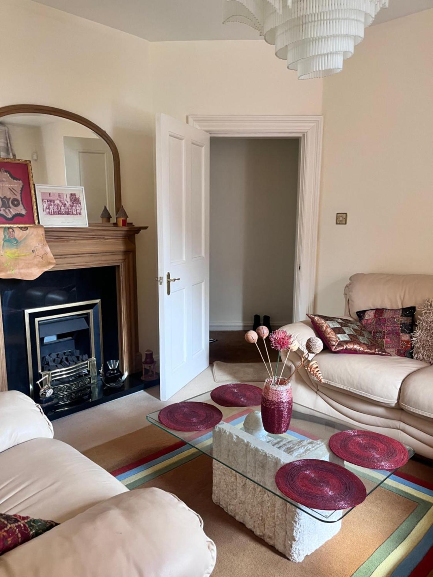Private Room In Charming Detached House In Newington Edinburg Exteriör bild